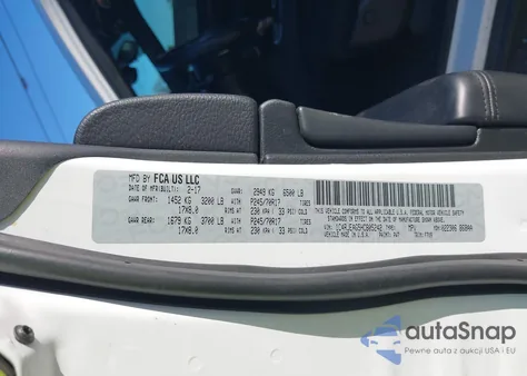 2017 Jeep Grand Cherokee Laredo 4X2 z USA, uszkodzony, nr VIN 1C4RJEAG5HC805242